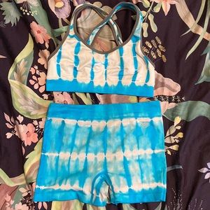 Forever21 matching set sports bra and shorts